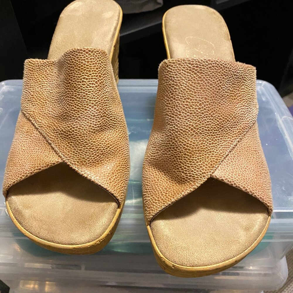 Tan wedge sandals size 7.5